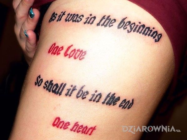 Tatuaż cytat boba marleya - napisy