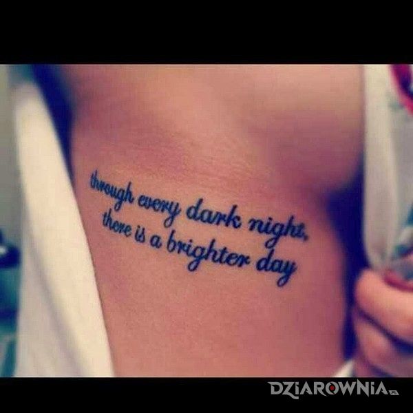 Tatuaż cos dla pesymistów - napisy