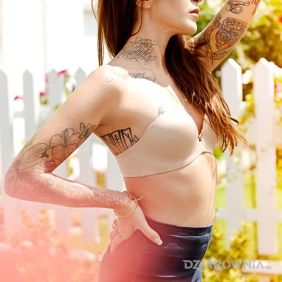 Wydziarana dziewczyna