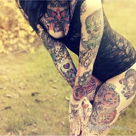 Dużo, dużo tatuaży