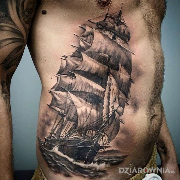 Tatuaż piękny okręt - realistyczne