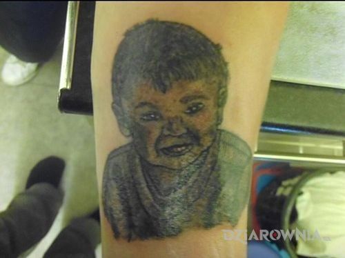 Tatuaż chyba coś nie wyszło - postacie