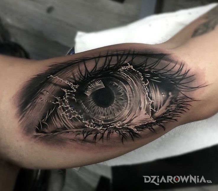 Tatuaż płaczące oko - 3D