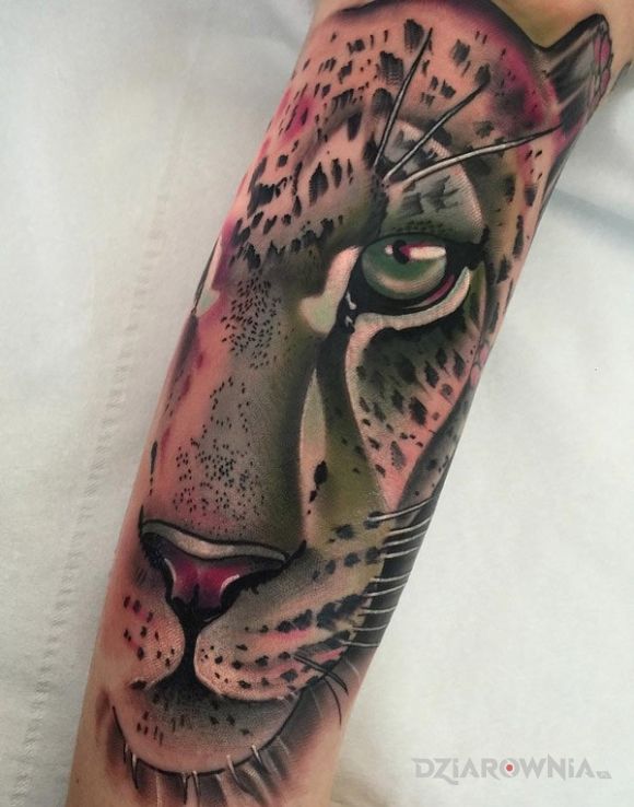 Tatuaż lampart - realistyczne