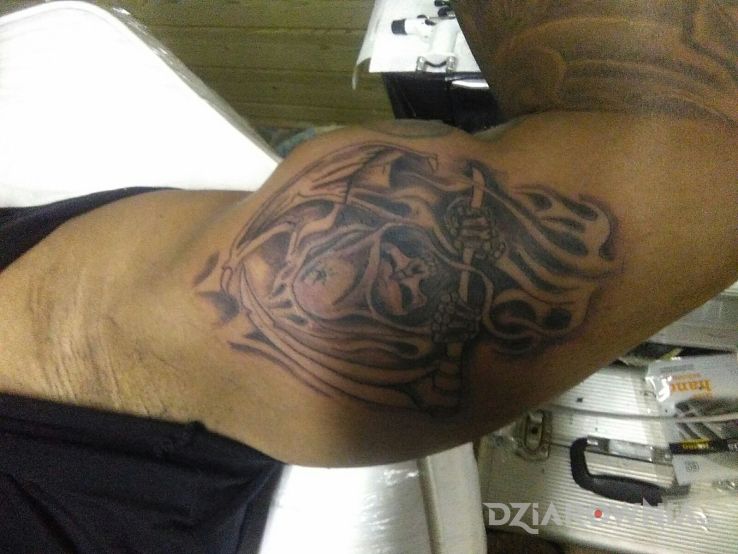 Tatuaż kostucha - czaszki