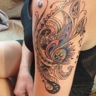 Nakladany na stary tatuaz