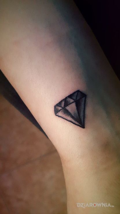 Tatuaż diamond - przedmioty