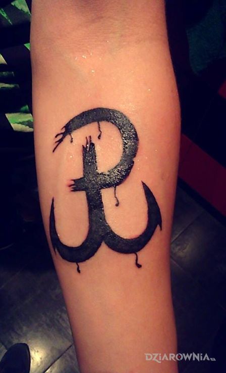 Tatuaż p - patriotyczne