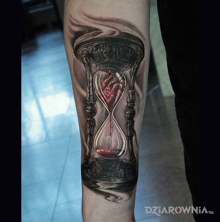 Tatuaż klepsydra - 3D
