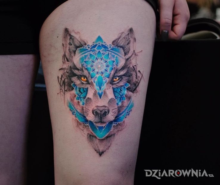 Tatuaż niesamowicie śliczny wilczek - zwierzęta