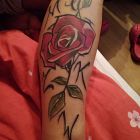 Róża z inicjałami