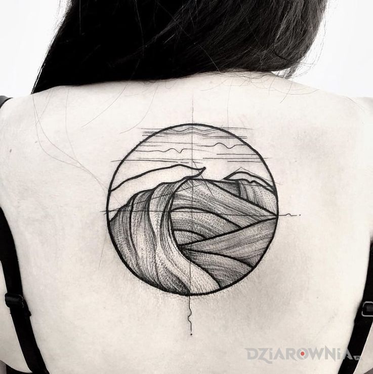 Tatuaż fale - pozostałe