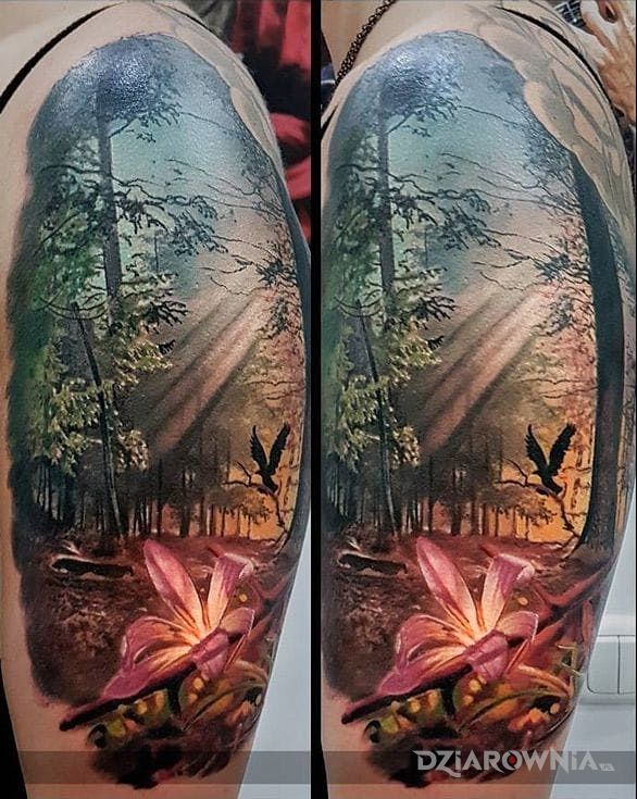 Tatuaż realistyczny las - kwiaty