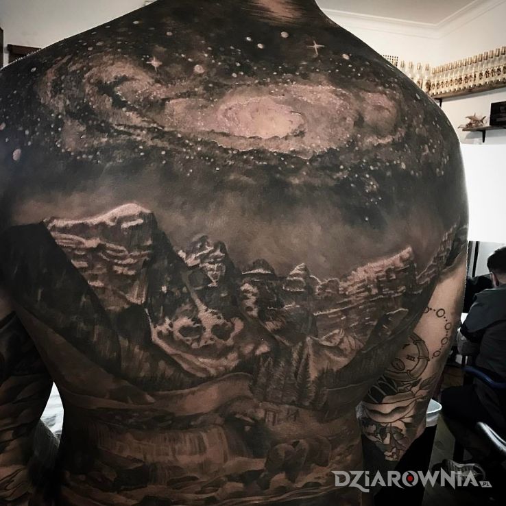 Tatuaż góry i gwiady - 3D