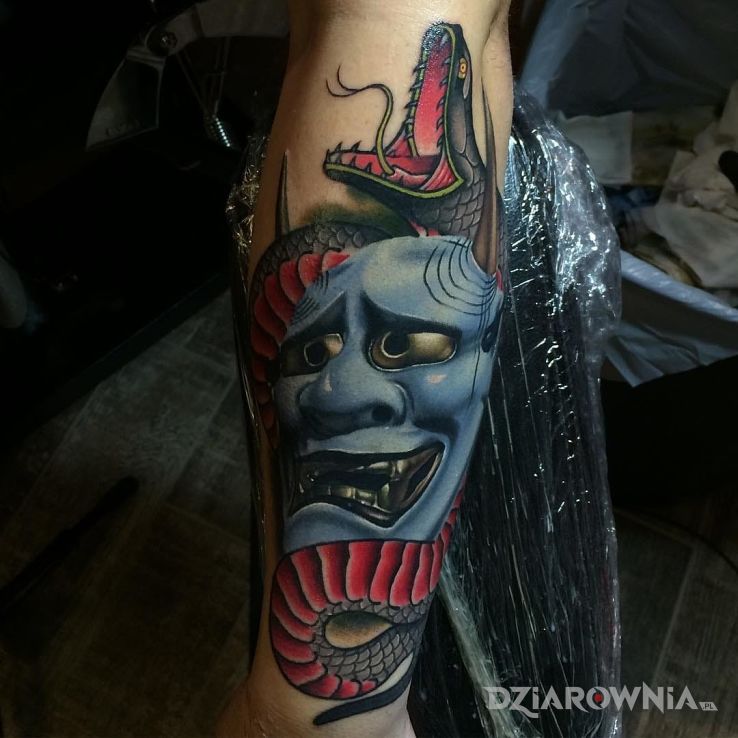 Tatuaż maska demona - zwierzęta