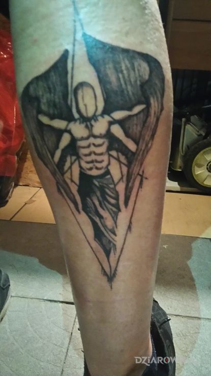 Tatuaż upadły anioł - anioły
