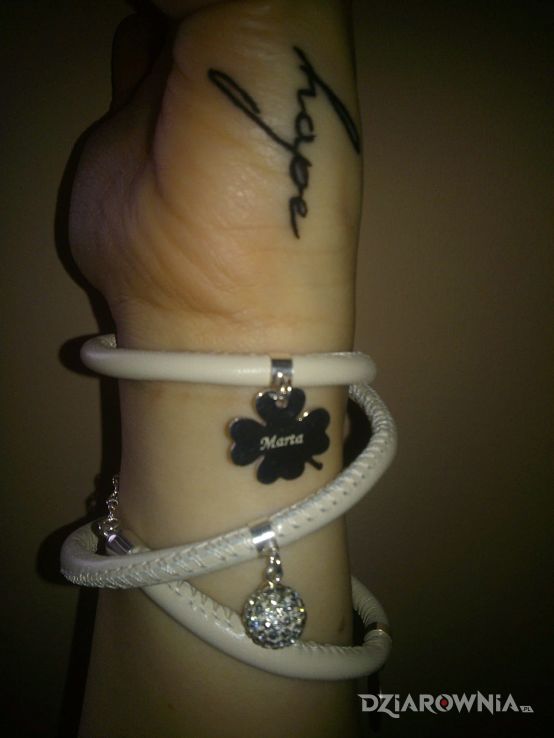 Tatuaż hope - - napisy