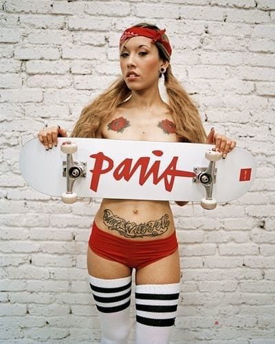 Tatuaż paris - kwiaty