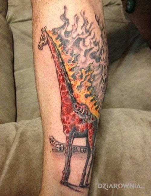 Tatuaż ognista żyrafa - zwierzęta