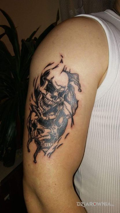 Tatuaż czaszki - czaszki