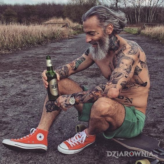 Tatuaż dziadzia hipster - miłosne