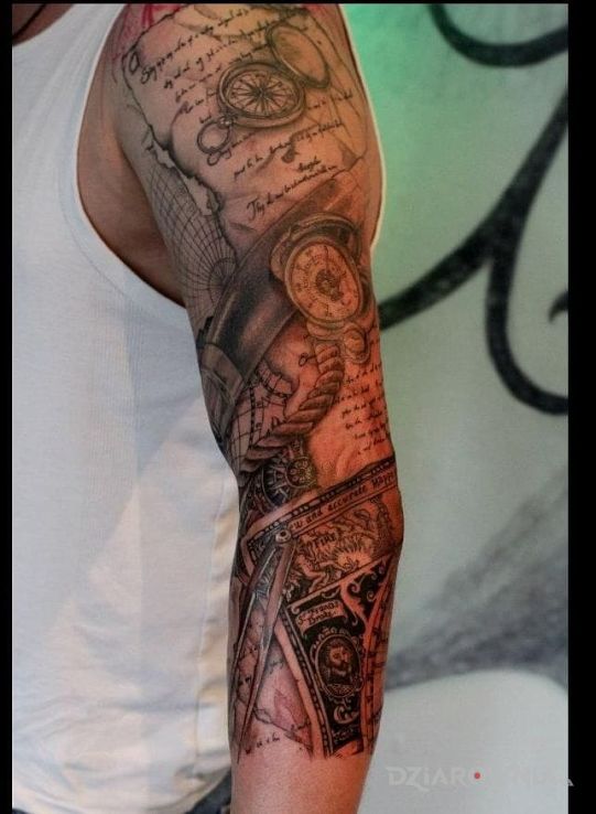 Tatuaż kompas i mama - realistyczne