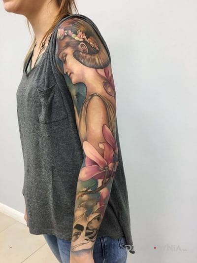 Tatuaż kobieta z rogami - postacie