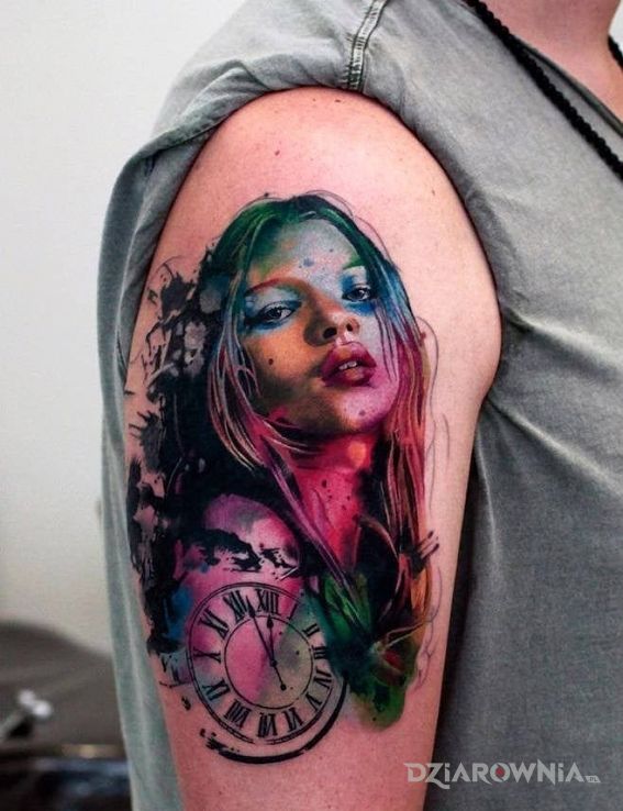 Tatuaż kate moss - realistyczne