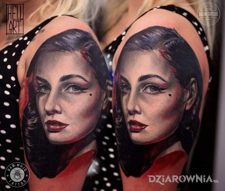 Tatuaż praca eleny - realistyczne