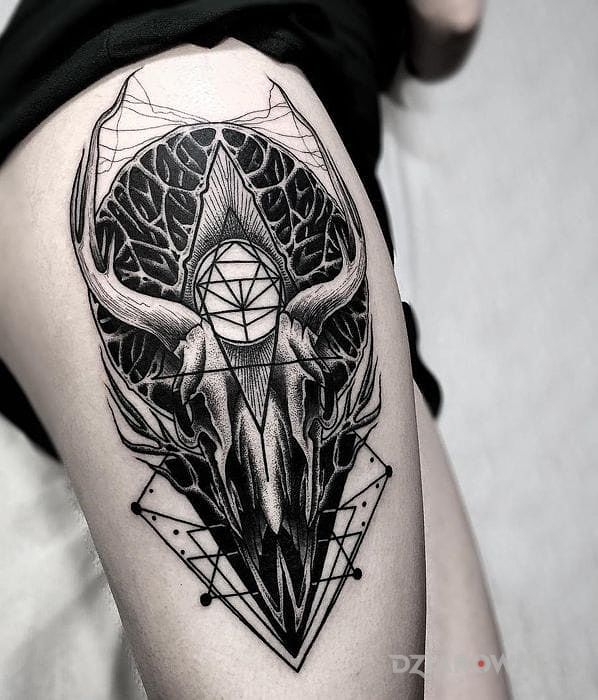 Tatuaż głowa kozy - czaszki