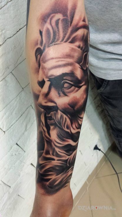 Tatuaż posejdon - realistyczne