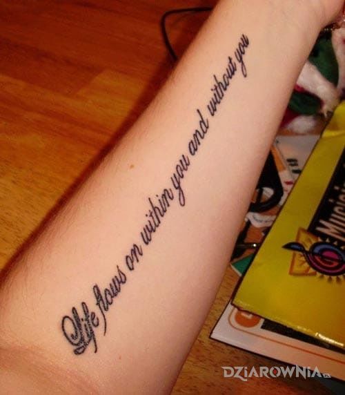 Tatuaż sentencja po angielsku - napisy