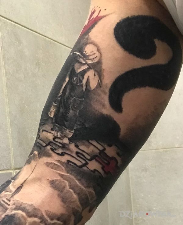 Tatuaż syn  - postacie