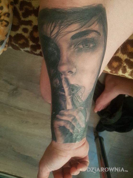 Tatuaż twarz horroru - realistyczne