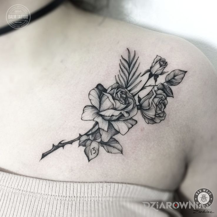 Tatuaż praca alexandry z bad mojo tattoo gdańsk - kwiaty