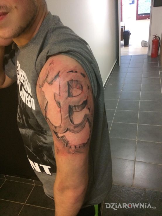 Tatuaż polska walczaca - patriotyczne