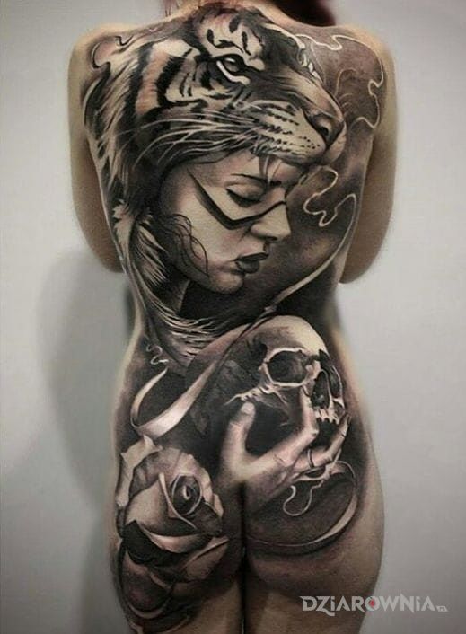 Tatuaż ogromna dziara - czaszki