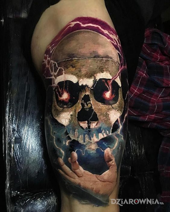 Tatuaż elektryczna czaszka - realistyczne