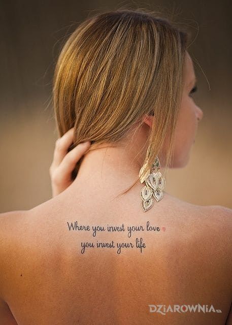 Tatuaż tekst z przekazem - napisy