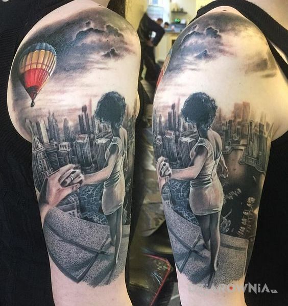 Tatuaż na dachu wieżowca - postacie