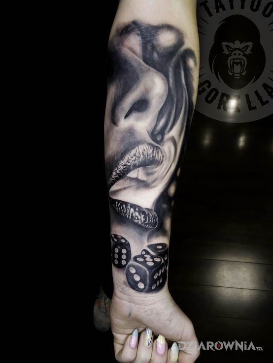 Tatuaż motyw z hazardem w tle  - 3D