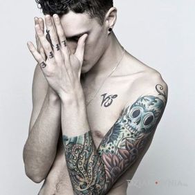 Ash Stymest - Rękaw na lewej ręce