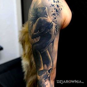 Machnięcie włosami