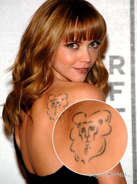Tatuaż christina ricci - twarz lwa - Christina Ricci