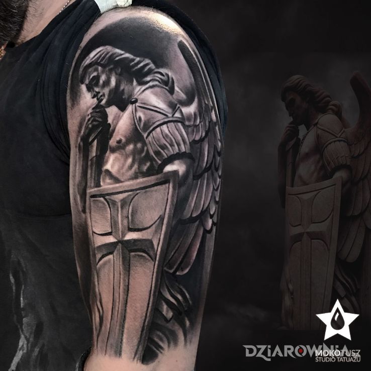 Tatuaż święty michał archanioł - realistyczne