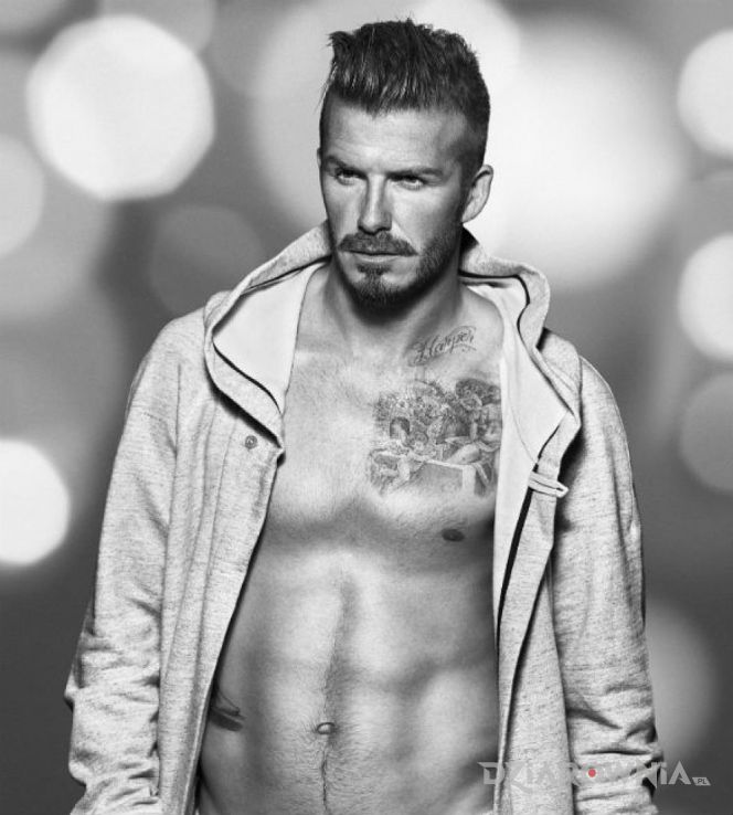 Tatuaż david beckham - tatuaż miłosny na klatce - miłosne