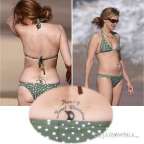 Julia Roberts - tatuaż w formie napisu