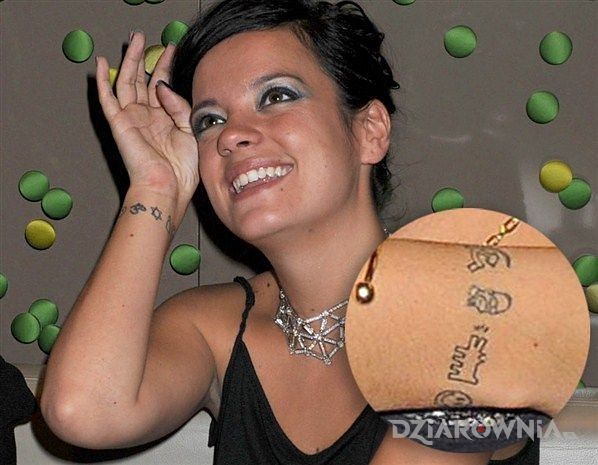 Tatuaż lily allen - tatuaż znaki - Lily Allen