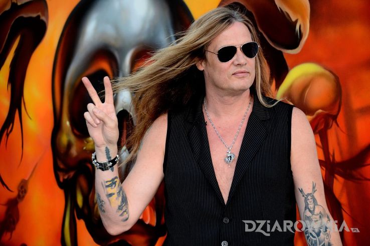 Tatuaż sebastian bach - w tatuażach - sławnych osób