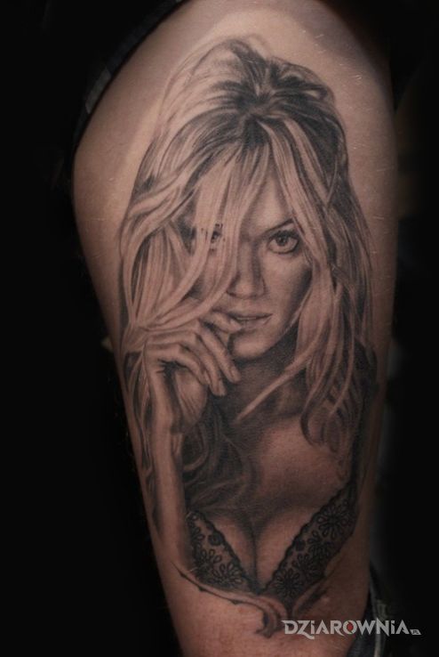 Tatuaż kobieta marzeń - postacie